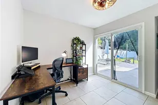9945 Triple Crown Cir, Orlando, FL 32825 - Photo 4
