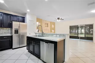 2905 Sunstone Dr, Kissimmee, FL 34758 - Photo 10