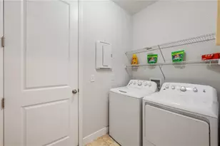 390 Casa Verano Ln, Davenport, FL 33897 - Photo 16