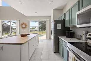 8675 La Isla Dr, Kissimmee, FL 34747 - Photo 14