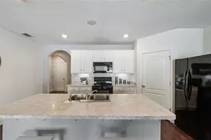 5946 Churchill Square Way, Groveland, FL 34736 - Photo 10