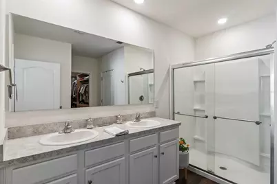 5946 Churchill Sq Way, Groveland, FL 34736 - Photo 18
