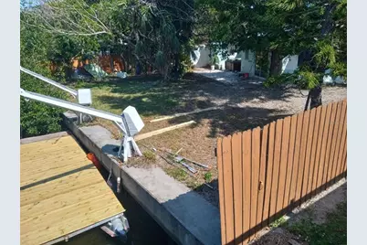 6631 Rosati Lane S, Saint Petersburg, FL 33707 - Photo 4