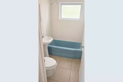 6631 Rosati Lane S, Saint Petersburg, FL 33707 - Photo 4