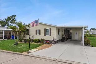2473 Independence Ln, Saint Cloud, FL 34772 - Photo 2