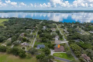 900 N Citrus Ave, Howey in the Hills, FL 34737 - Photo 4