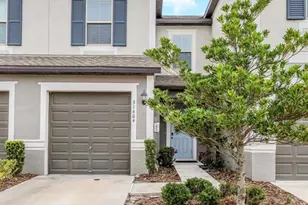 31604 Blue Passing Loop, Wesley Chapel, FL 33545 - Photo 2
