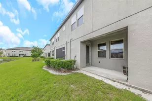 31604 Blue Passing Loop, Wesley Chapel, FL 33545 - Photo 32