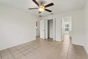 521 Eagle Ct, Kissimmee, FL 34759 - Photo 10