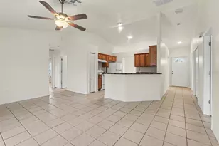 521 Eagle Ct, Kissimmee, FL 34759 - Photo 8