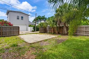 2418 2nd Ave S, Saint Petersburg, FL 33712 - Photo 16