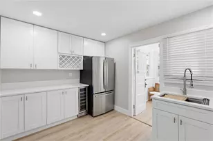 2418 2nd Ave S, Saint Petersburg, FL 33712 - Photo 36