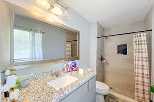 5855 Hutton Dr, Orlando, FL 32808 - Photo 8