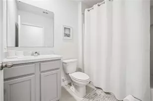 2698 Rowan St, Tavares, FL 32778 - Photo 16