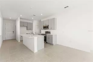 9116 Wildlight Trl, Wildwood, FL 34785 - Photo 2