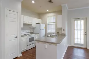 860 N Orange Ave, Orlando, FL 32801 - Photo 10