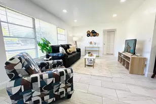1169 Drew St, Clearwater, FL 33755 - Photo 2