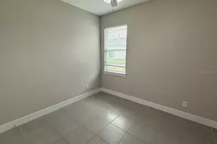 105 Zinnia Ln W, Kissimmee, FL 34759 - Photo 10