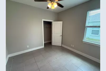 105 Zinnia Lane W, Kissimmee, FL 34759 - Photo 8