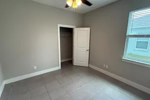 105 Zinnia Ln W, Kissimmee, FL 34759 - Photo 8