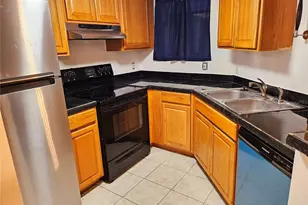 1916 Lake Atriums Cir, Orlando, FL 32839 - Photo 4
