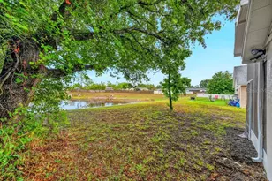 2674 Newbolt Dr, Orlando, FL 32817 - Photo 56