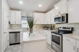 1106 Citrus Landings Blvd, Davenport, FL 33837 - Photo 10