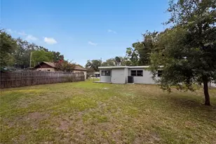 917 Golden Rule Ct N, Lakeland, FL 33803 - Photo 18