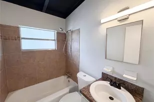 917 Golden Rule Ct N, Lakeland, FL 33803 - Photo 6