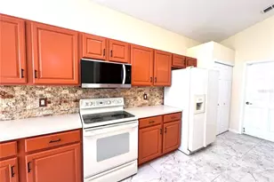 140 Moss Ln, Davenport, FL 33837 - Photo 10