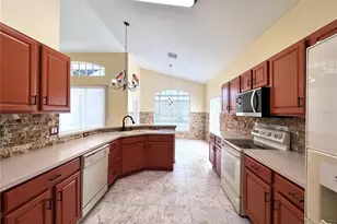 140 Moss Ln, Davenport, FL 33837 - Photo 12