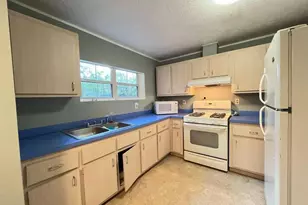 2432 SW 1st St, Ocala, FL 34475 - Photo 10
