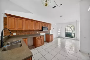 1006 N Magee Creek Ct, Oviedo, FL 32765 - Photo 8