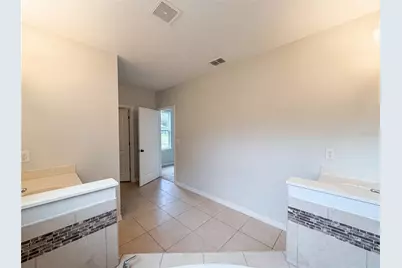 4876 Grassy Knoll Drive, Tavares, FL 32778 - Photo 18