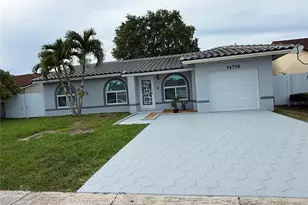 14719 SW 176 Th St, Miami, FL 33187 - Photo 2