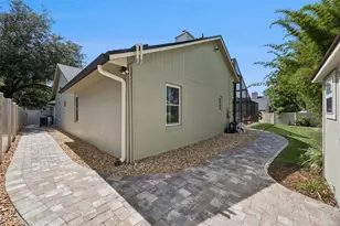 1056 New Castle Ln, Oviedo, FL 32765 - Photo 50