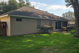 1068 Vanderbilt Dr, Eustis, FL 32726 - Photo 26