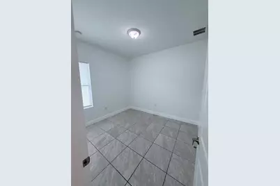 812 Glastonbury Drive, Kissimmee, FL 34758 - Photo 16