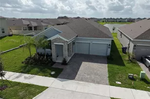 1831 Bright Sky Dr, Kissimmee, FL 34744 - Photo 4