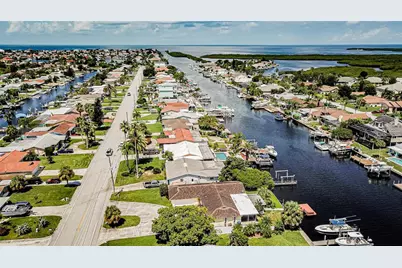 4149 Floramar Terrace, New Port Richey, FL 34652 - Photo 30