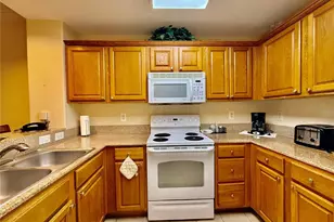 13415 Blue Heron Beach Dr, Orlando, FL 32821 - Photo 18