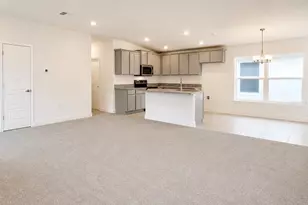 7563 Bent Tree Loop, Saint Cloud, FL 34771 - Photo 4
