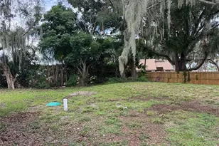 2121 Greenway Dr, Winter Haven, FL 33881 - Photo 12