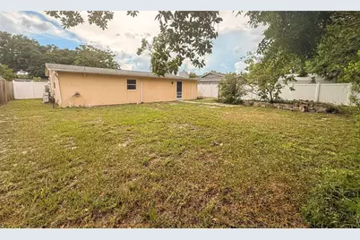 880 Emerald Dr, Mount Dora, FL 32757 - Photo 32