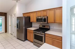 18915 Nest Fern Cir, Tampa, FL 33647 - Photo 6