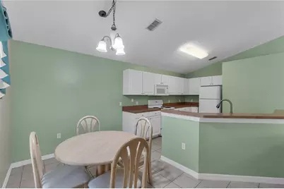4700 Cumbrian Lakes Drive, Kissimmee, FL 34746 - Photo 8