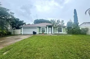2728 Corrigan Dr, Deltona, FL 32738 - Photo 2