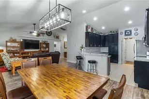 406 S Palm Ave, Howey in the Hills, FL 34737 - Photo 10