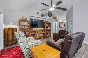 406 S Palm Ave, Howey in the Hills, FL 34737 - Photo 6