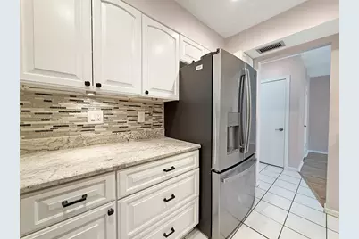 4607 W Fig Street #209, Tampa, FL 33609 - Photo 12